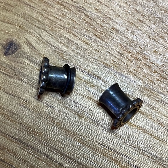 2g gauge Sterling Silver dot Tunnel double flare pair - Picture 2 of 3